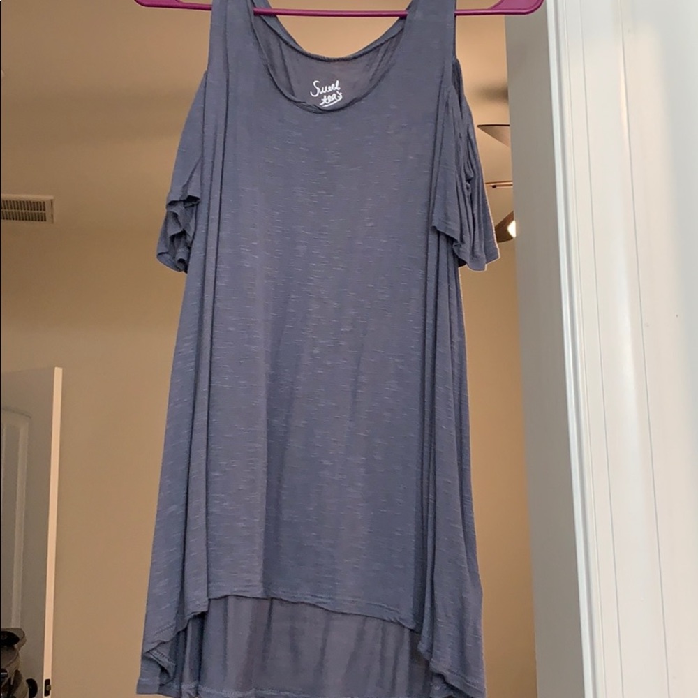 tank top with shoulder cut out